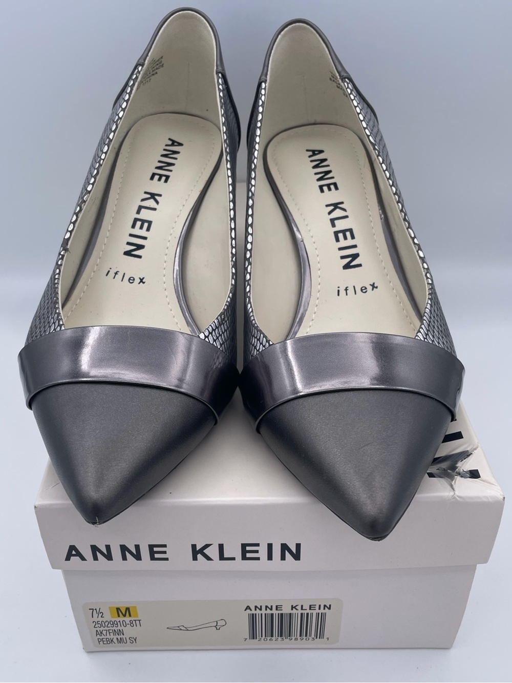 Anne Klein iFlex Women’s Pointed Toe Kitten Heel Pumps Gray Pewter Textured 7.5 - Picture 2 of 12